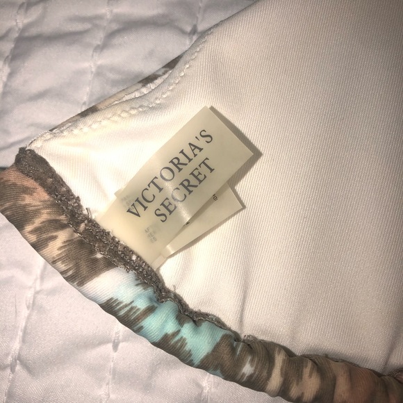 Victoria Secret Triangle Top Bikini Women’s Small - Picture 4 of 4